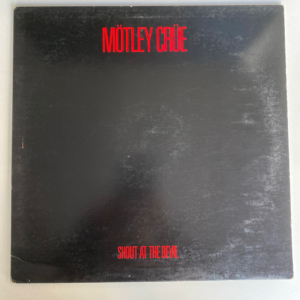 MOTLEY CRUE - SHOUT AT THE DEVIL LP