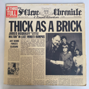 JETHRO TULL - THICK AS A BRICK LP